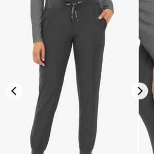 Med Couture Insight Women’s 6-packet Cargo Jogger Scrub Pants